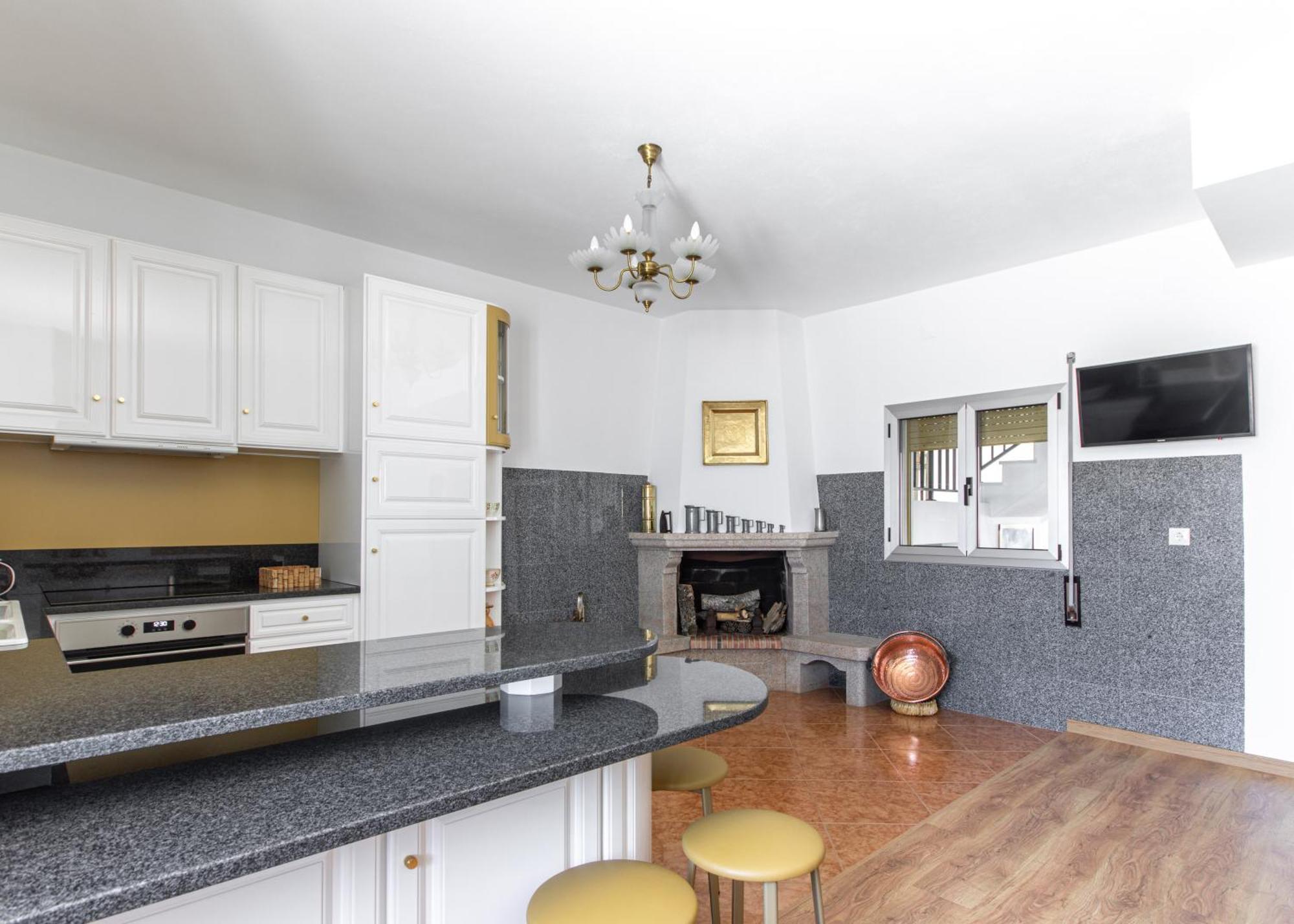 Casa Dos Moveis Apartment Carcao Екстериор снимка